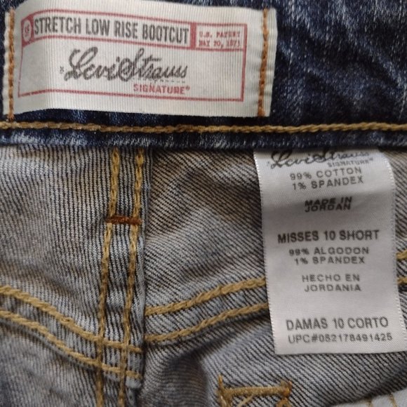 Stretch Levi's Low Rise Bootcut Jeans size Missus 10 short - Picture 4 of 8